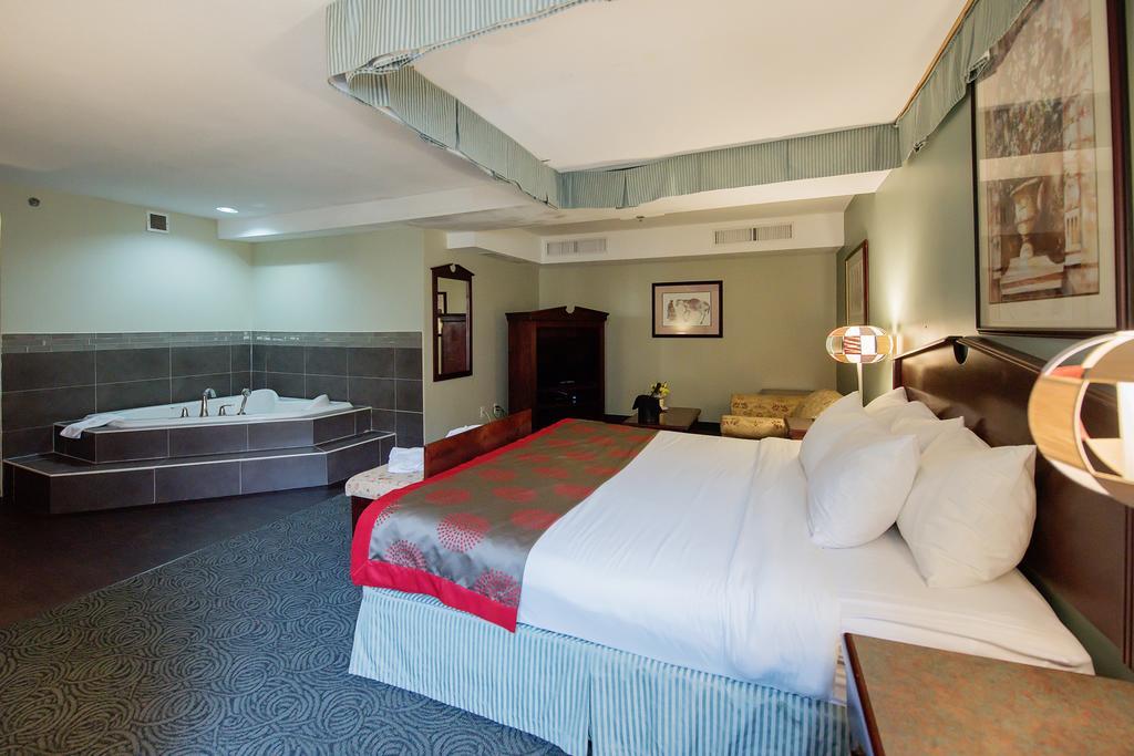 Harrison Lake Hotel Харрисон-Хот-Спрингс Экстерьер фото