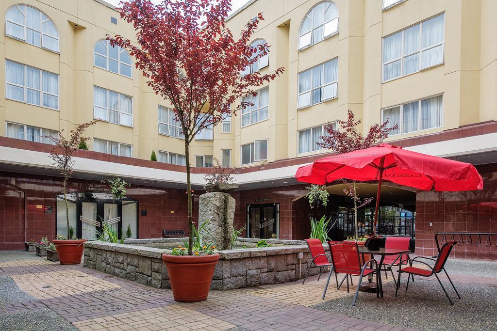 Harrison Lake Hotel Харрисон-Хот-Спрингс Экстерьер фото