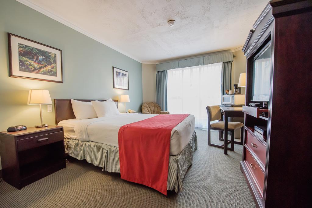 Harrison Lake Hotel Харрисон-Хот-Спрингс Экстерьер фото